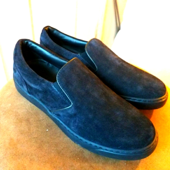 NEW Moncler unisex Meredith navy blue suede slip on size 7 - Picture 1 of 11